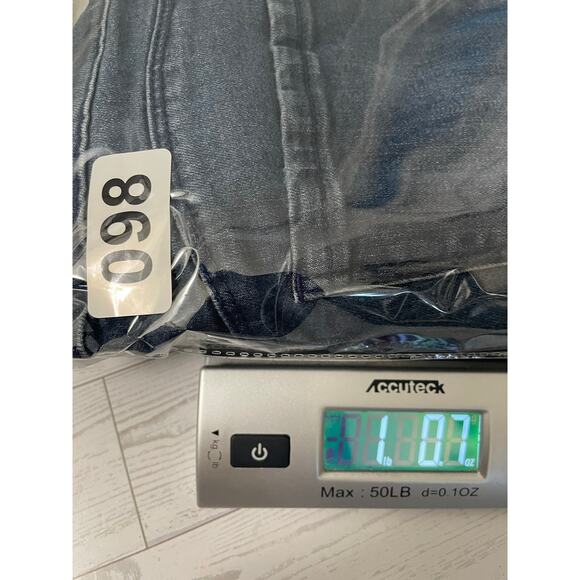 Juicy Couture Y2k  Woman Distressed Denim Rhinestones SZ 14 - Picture 8 of 8